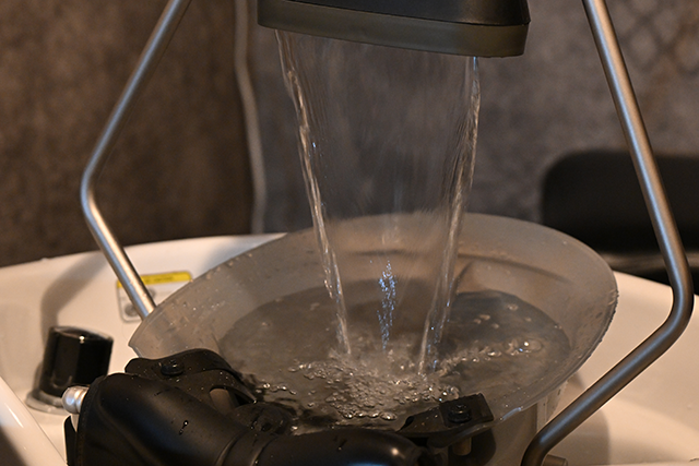 頭皮から整える頭浸浴リラクゼーション